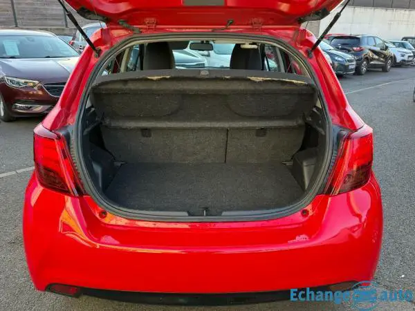 TOYOTA YARIS HYBRID  100h Dynamic