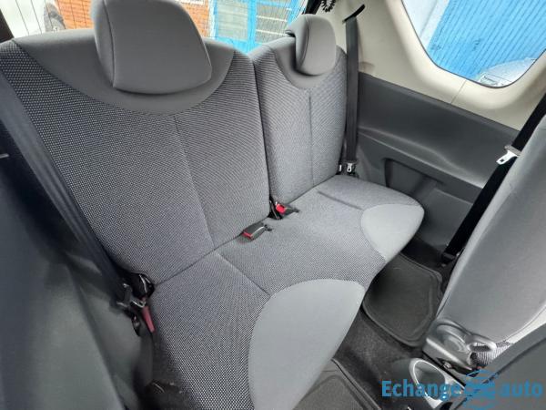 PEUGEOT 107  1.0e 12V 68ch BLUE LION 2-Tronic Trendy