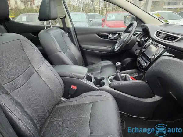 NISSAN QASHQAI 1.6 dCi 130 Black Edition