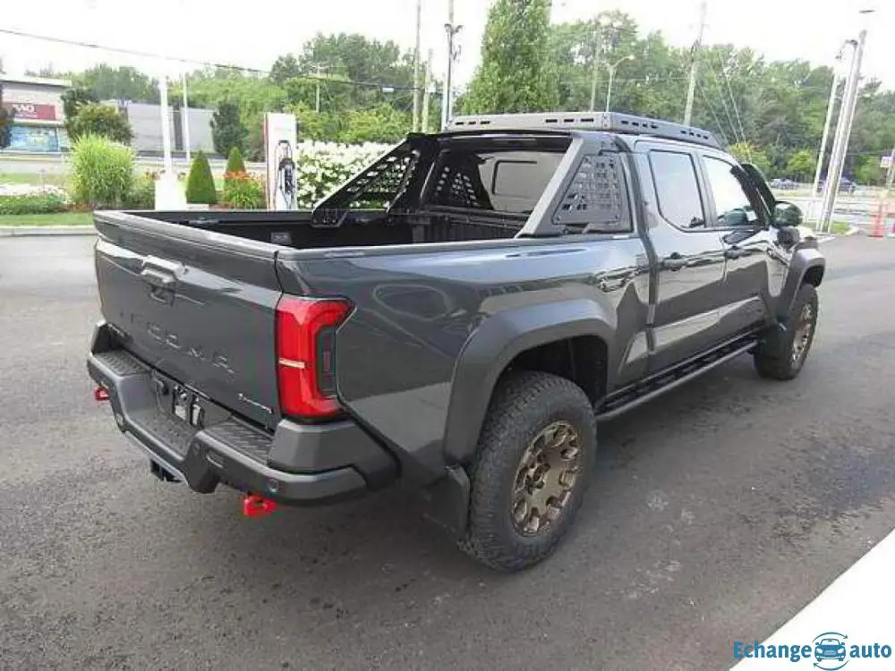 TOYOTA TACOMA