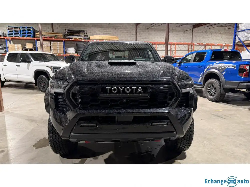 TOYOTA TACOMA