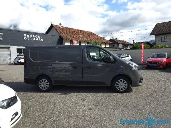RENAULT TRAFIC L1H1 DCI 145cv 76500 kms CONFORT TVA