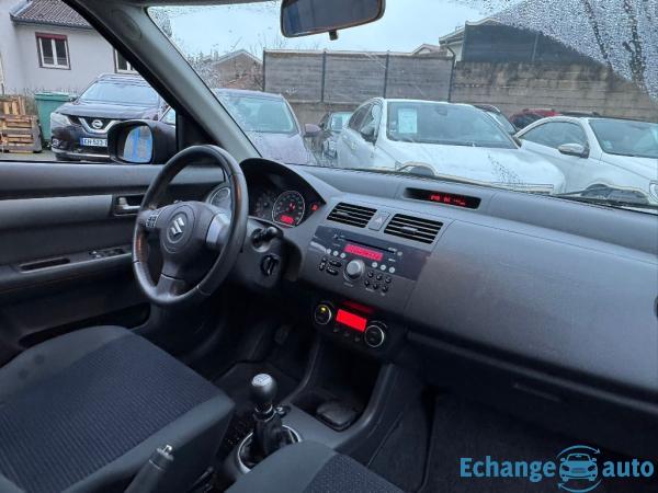 SUZUKI SWIFT 1.3 GLX Edition Limitée
