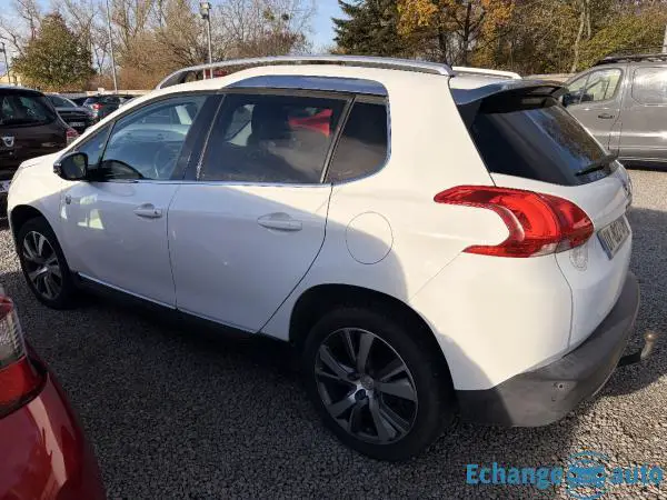PEUGEOT 2008 1.6 HDI 120 Crossway
