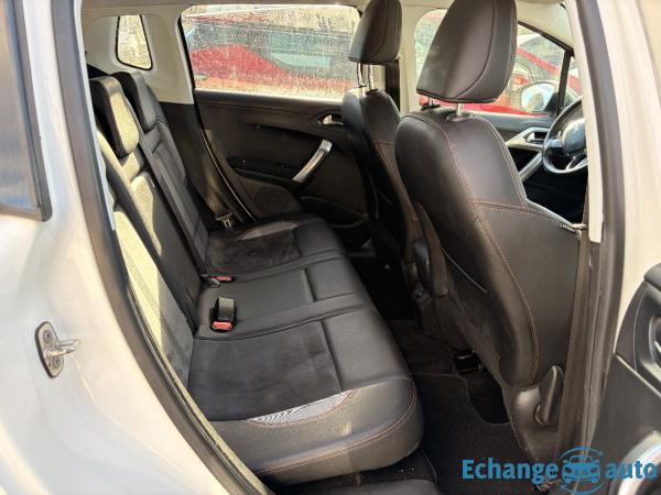 PEUGEOT 2008 1.6 HDI 120 Crossway