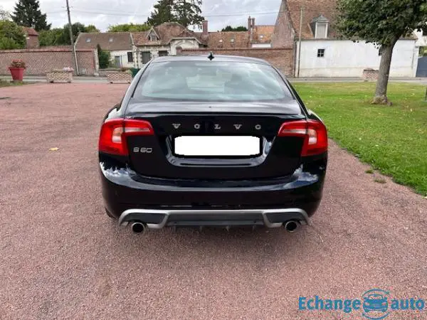 VOLVO S60 D3 163 ch Stop et Start R-design