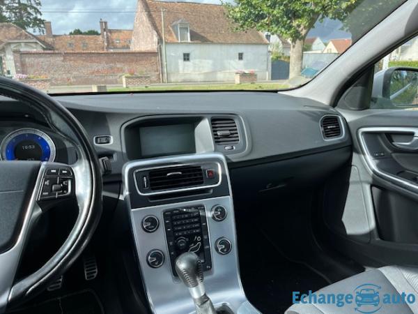 VOLVO S60 D3 163 ch Stop et Start R-design