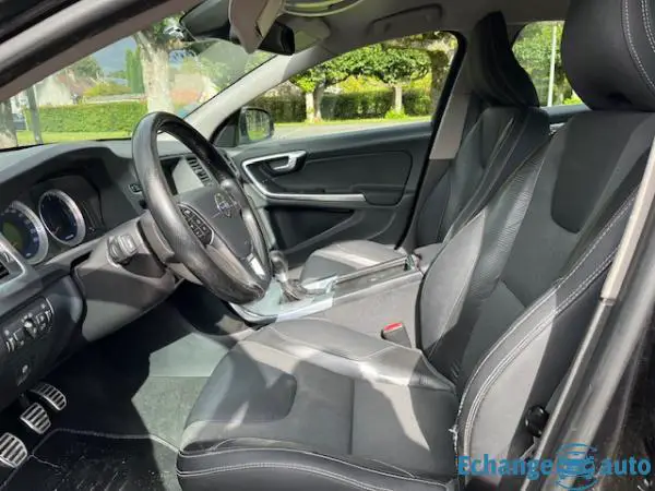 VOLVO S60 D3 163 ch Stop et Start R-design