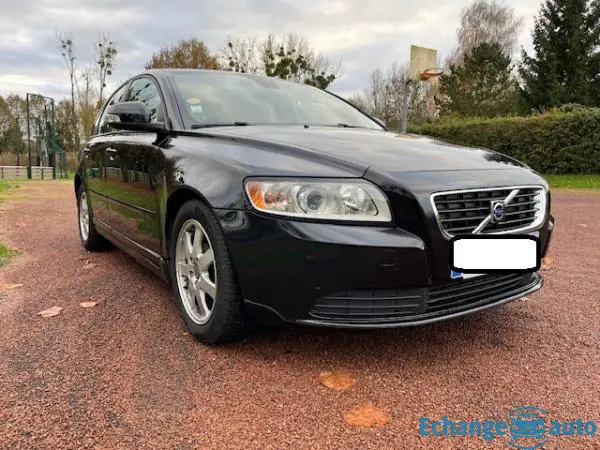 VOLVO S40 1.6D - 110 Momentum
