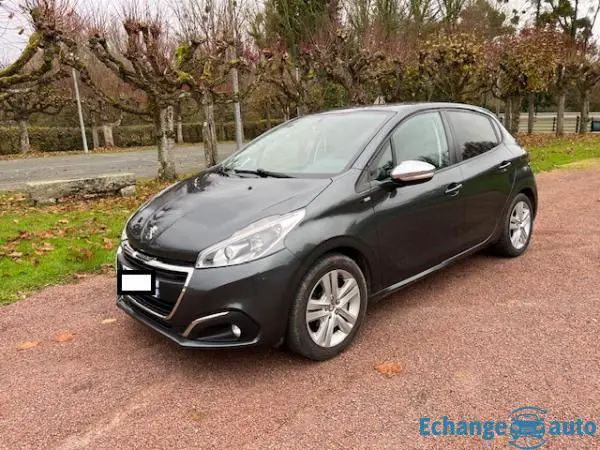 PEUGEOT 208 1.6 BlueHDi 75ch BVM5 Style