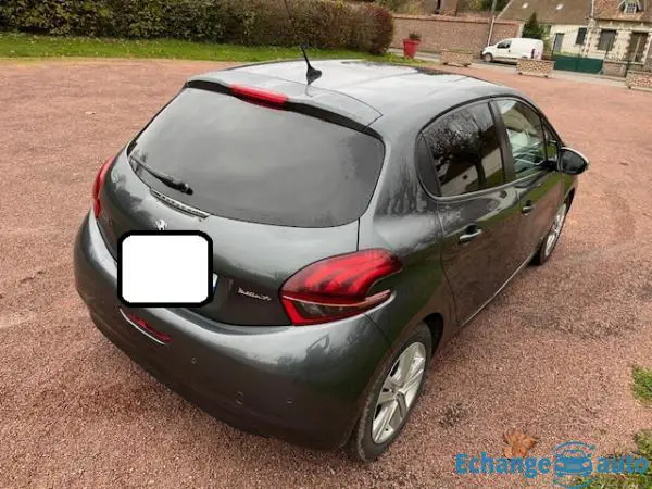 PEUGEOT 208 1.6 BlueHDi 75ch BVM5 Style