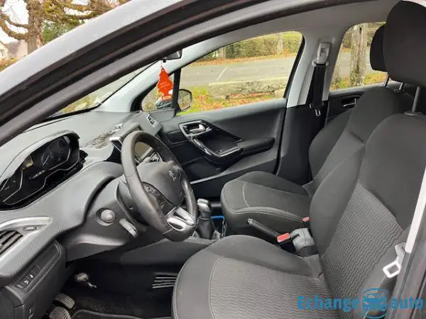 PEUGEOT 208 1.6 BlueHDi 75ch BVM5 Style