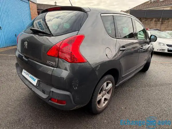 PEUGEOT 3008  1.6 HDi 112ch FAP Business