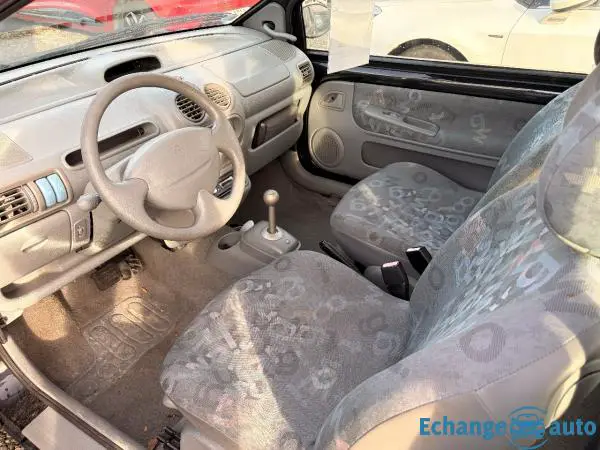 RENAULT TWINGO 1.2i Emotion Quickshift 