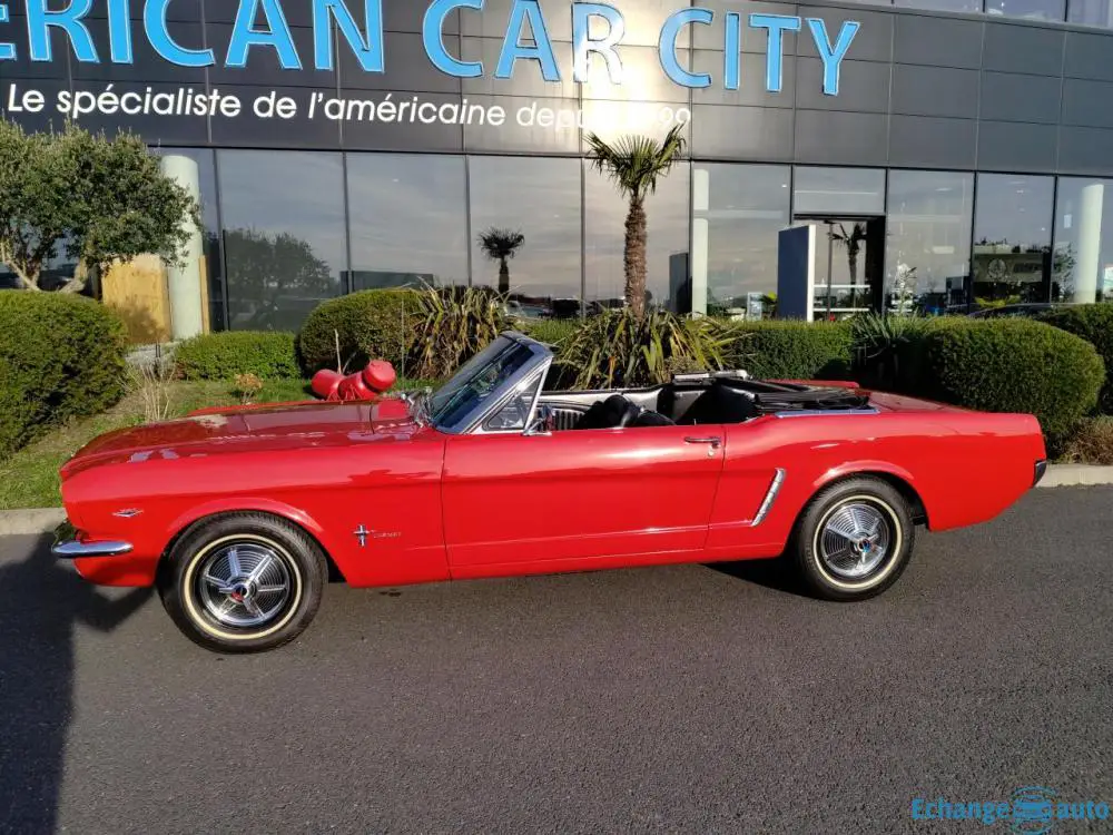 FORD MUSTANG CABRIOLET