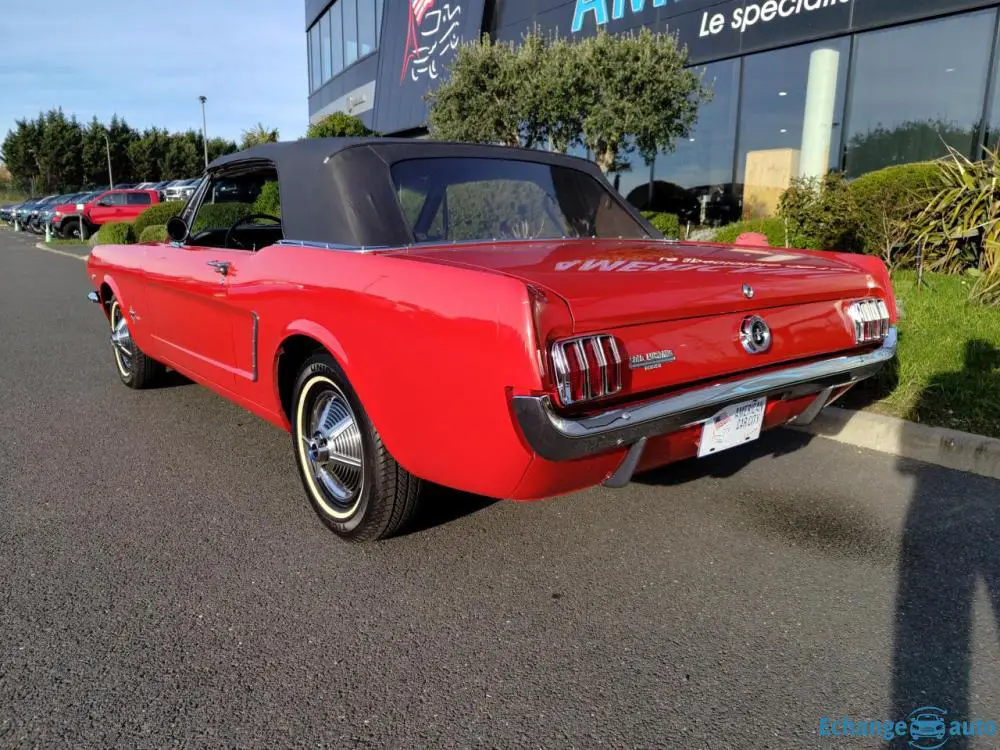 FORD MUSTANG CABRIOLET