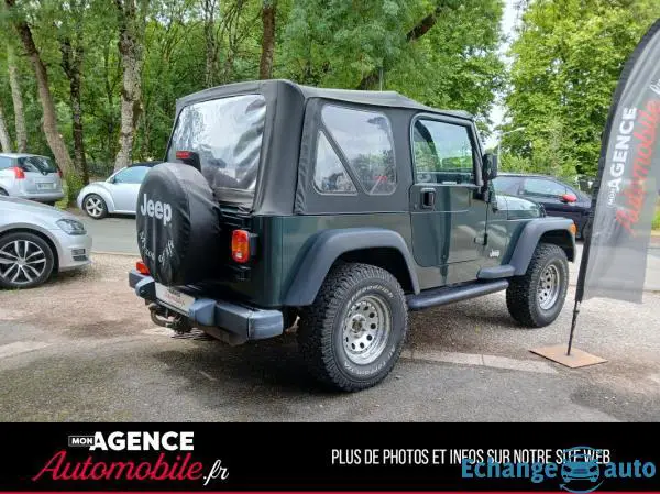 Jeep WRANGLER 1 4.0i 12V L6 SAHARA BVM5