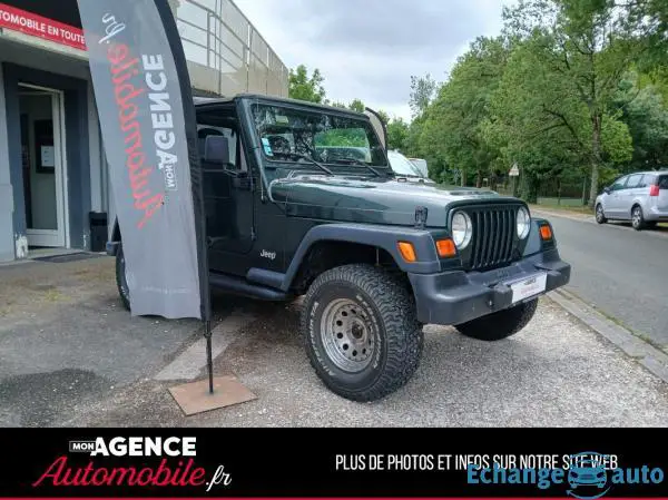 Jeep WRANGLER 1 4.0i 12V L6 SAHARA BVM5