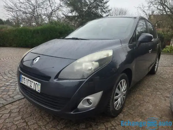 RENAULT MEGANE SCENIC  DCI 110 FAP ECO2 7 places