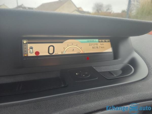 RENAULT MEGANE SCENIC  DCI 110 FAP ECO2 7 places