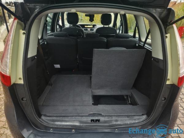 RENAULT MEGANE SCENIC  DCI 110 FAP ECO2 7 places