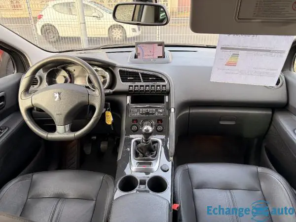 PEUGEOT 3008 2.0 HDI 150 FAP Féline