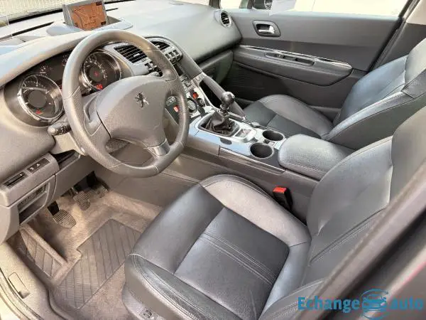 PEUGEOT 3008 2.0 HDI 150 FAP Féline