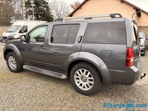NISSAN PATHFINDER 2.5 DCI 190 XE