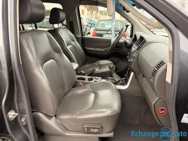NISSAN PATHFINDER 2.5 DCI 190 XE