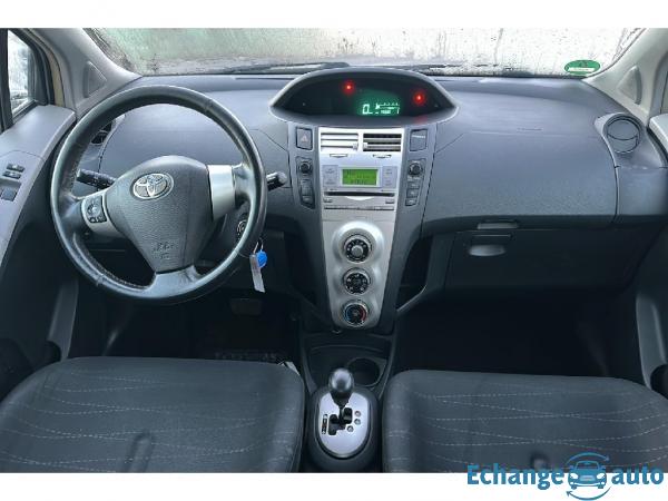 TOYOTA YARIS II Yaris 1.3 - 87 VVT-i BVA