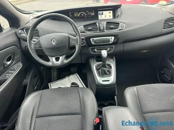 RENAULT SCENIC III Scenic dCi 110   Bose Edition