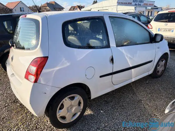 RENAULT TWINGO II 1.2i 75ch Authentique