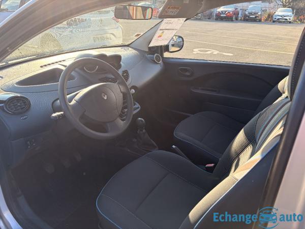 RENAULT TWINGO II 1.2i 75ch Life