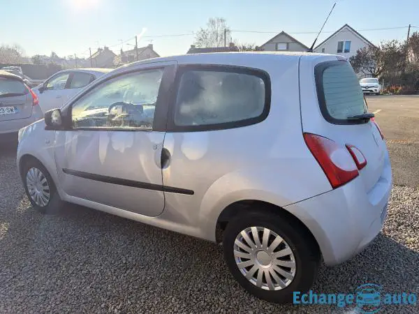 RENAULT TWINGO II 1.2i 75ch Life
