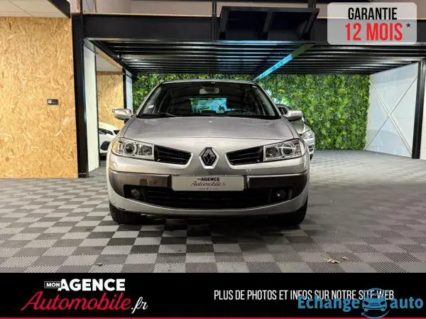 Renault MEGANE II HATCHBACK 1.6 111