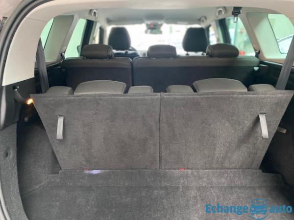 RENAULT GRAND SCENIC IV BUSINESS Grand Scenic TCe 140 FAP - 21 Business