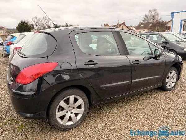PEUGEOT 308 1.6 HDI 110 Premium