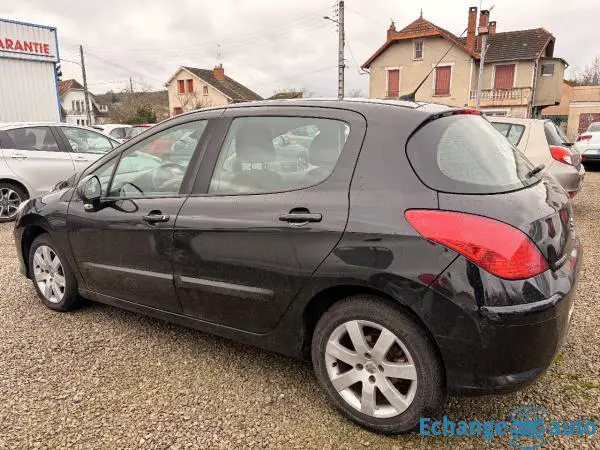 PEUGEOT 308 1.6 HDI 110 Premium