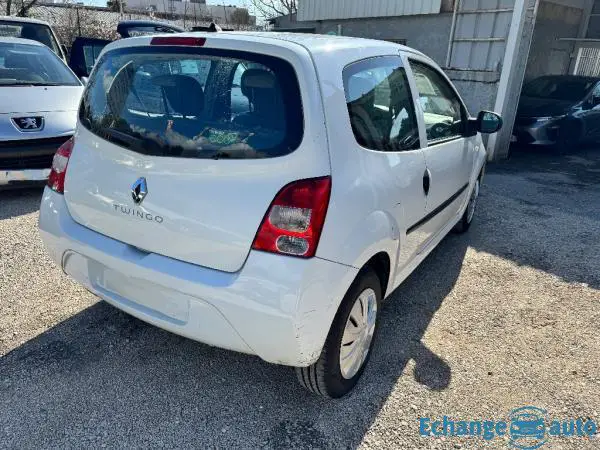 RENAULT TWINGO II 1.2 LEV 16v 75 eco2 Expression Euro 5