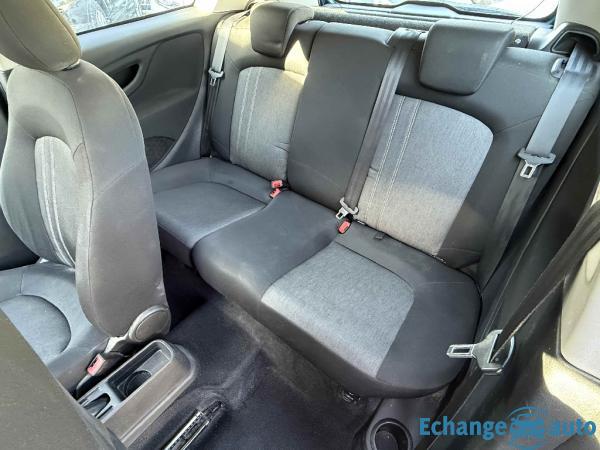 FIAT PUNTO 1.2 8V 69 Pop