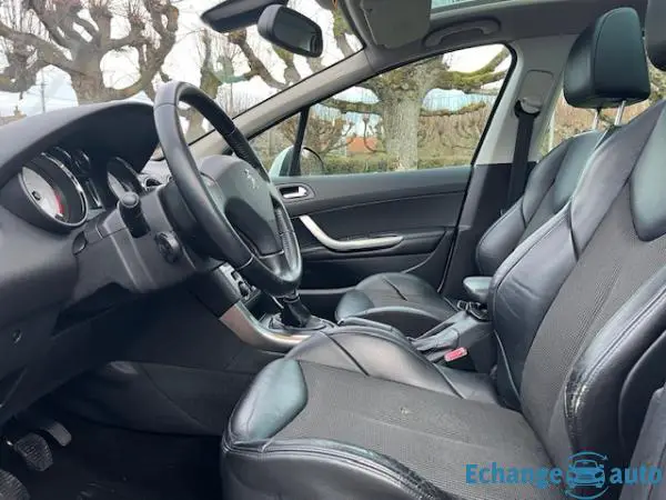 PEUGEOT 308 1.6 HDi 112ch FAP BVM6 Féline