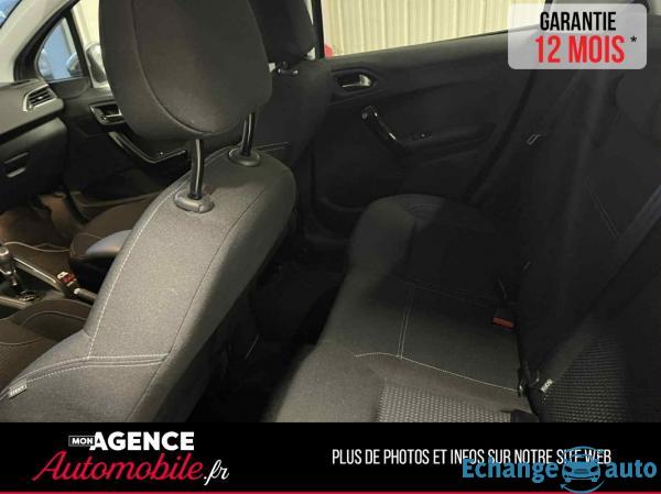 Peugeot 208 1.2i 110ch BOITE AUTO - DISTRI NEUVE
