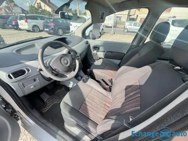 RENAULT MODUS 1.2i 80ch Expression Quickshift Automatique