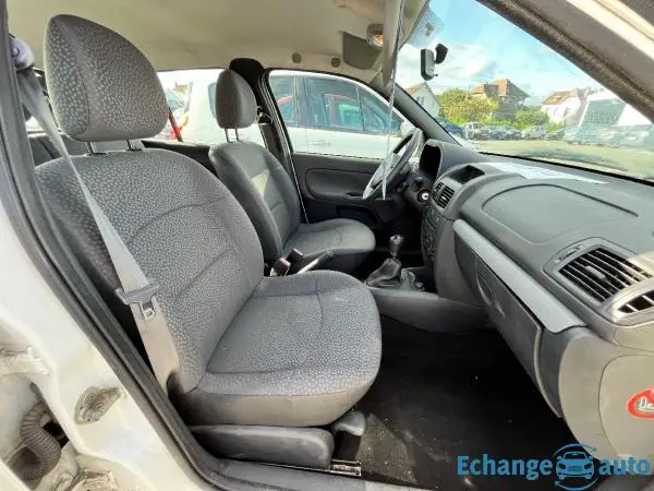 RENAULT CLIO II 1.2i Campus Authentique