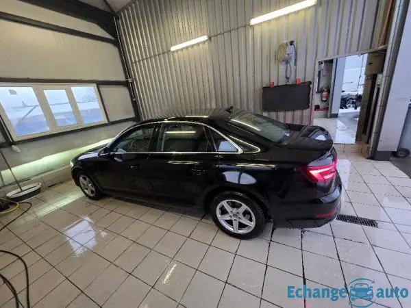 AUDI A4 2.0 TDI 150 S tronic 7 Business Line