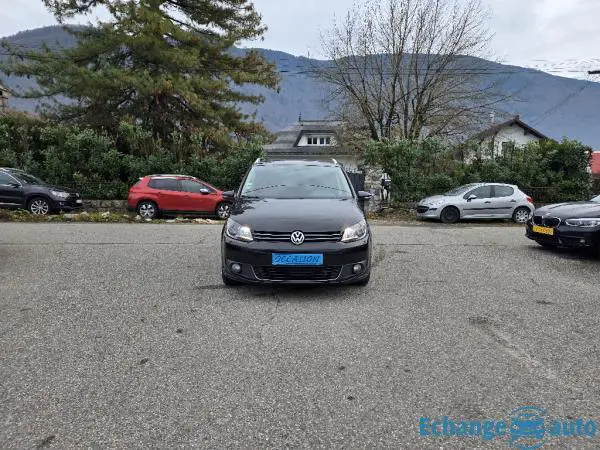 VOLKSWAGEN TOURAN 1.6TDI 105cv Confortline 1°main