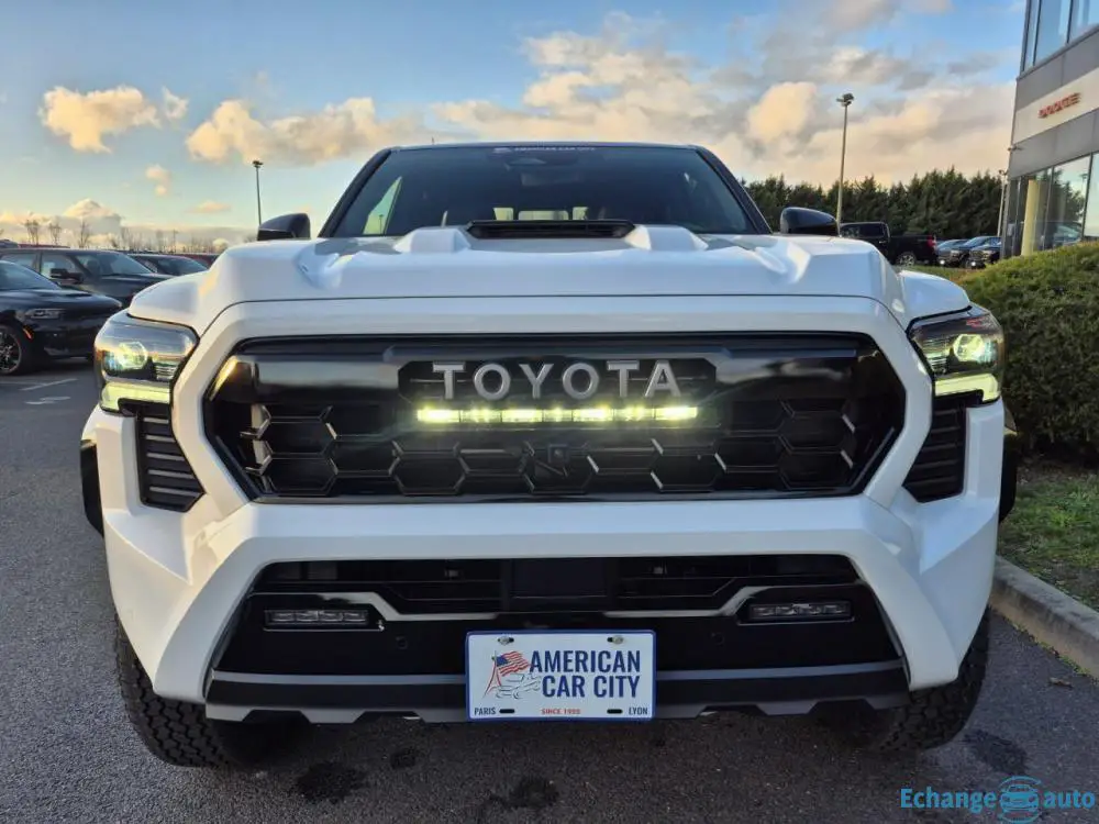 TOYOTA TACOMA