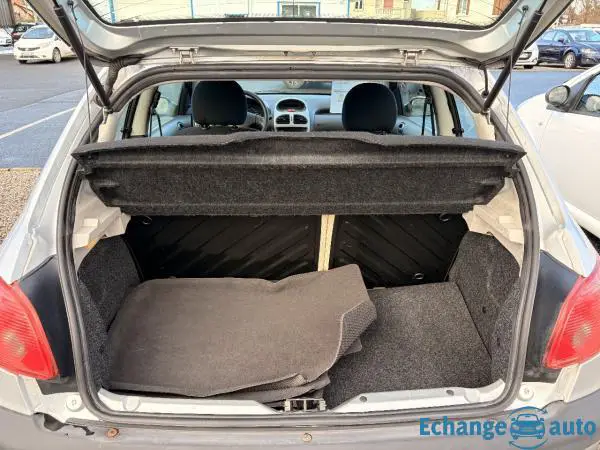 PEUGEOT 206 1.4i Pop Art Clim