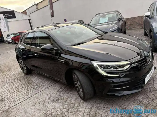 RENAULT MEGANE IV BERLINE Megane IV Berline TCe 140 EDC Techno
