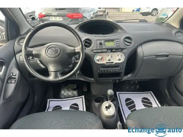 TOYOTA YARIS 65 VVT-i Linéa SOL BVA